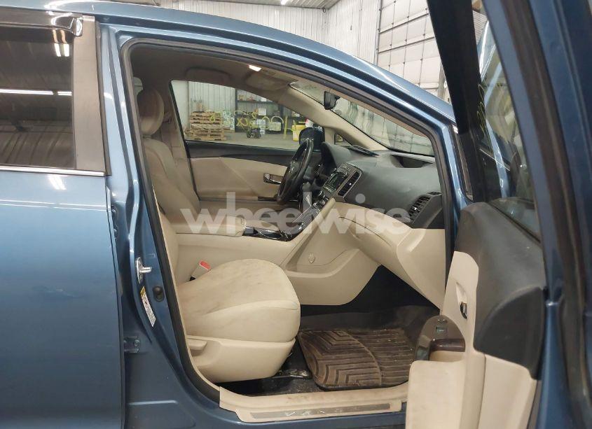 Photo 5 of 2011 Toyota Venza (VIN 4T3BA3BBXBU021779)