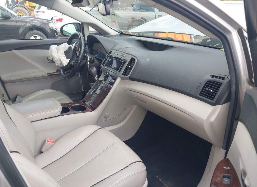 Photo 5 of 2011 Toyota Venza (VIN 4T3BA3BBXBU027615)