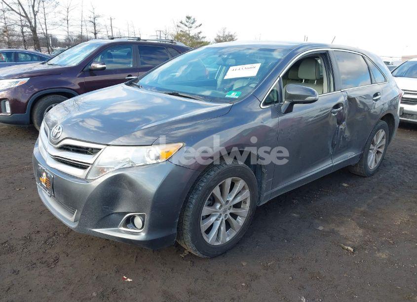 Photo 2 of 2014 Toyota Venza XLE (VIN 4T3BA3BBXEU055788)