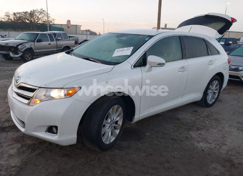 Photo 2 of 2014 Toyota Venza LE (VIN 4T3BA3BBXEU056441)