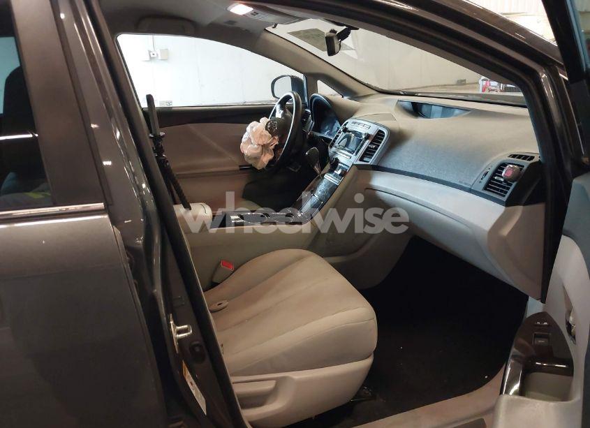 Photo 5 of 2010 Toyota Venza BASE V6 (VIN 4T3BK3BB1AU034173)