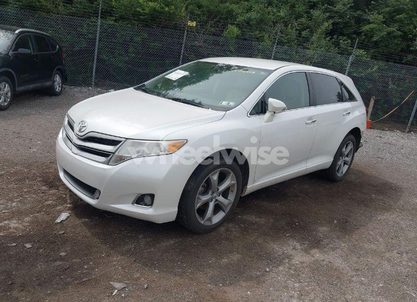 Photo 2 of 2013 Toyota Venza LE V6/LIMITED V6/XLE V6 (VIN 4T3BK3BB1DU092286)
