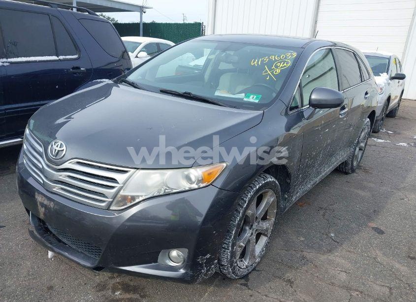 Photo 2 of 2010 Toyota Venza BASE V6 (VIN 4T3BK3BB3AU040587)