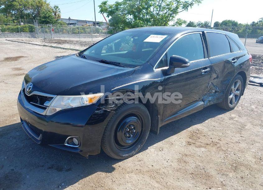 Photo 2 of 2013 Toyota Venza XLE V6 (VIN 4T3BK3BB3DU092208)