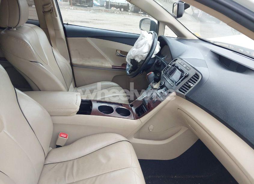 Photo 5 of 2010 Toyota Venza BASE V6 (VIN 4T3BK3BB4AU045605)