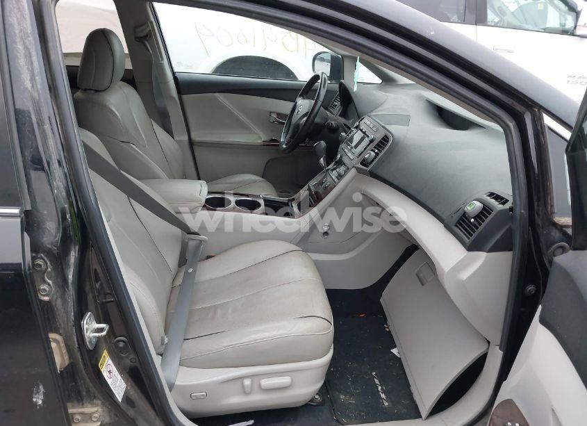 Photo 5 of 2010 Toyota Venza BASE V6 (VIN 4T3BK3BB8AU044313)