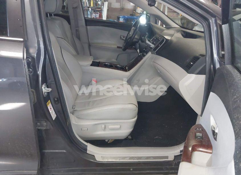 Photo 5 of 2011 Toyota Venza BASE V6 (VIN 4T3BK3BBXBU055752)