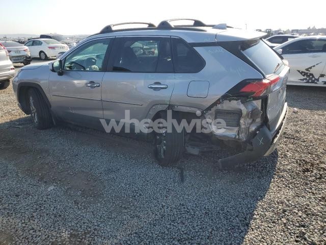 Photo 5 of 2022 TOYOTA RAV4 LIMITED (VIN 4T3D6RFV0NU065828)