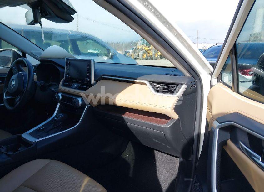 Photo 5 of 2021 Toyota Rav4 HYBRID LIMITED (VIN 4T3D6RFV2MU012272)