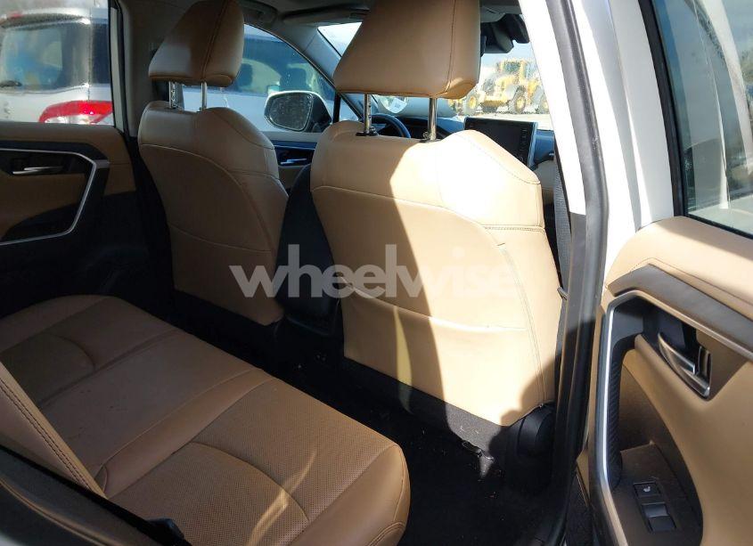 Photo 8 of 2021 Toyota Rav4 HYBRID LIMITED (VIN 4T3D6RFV2MU012272)