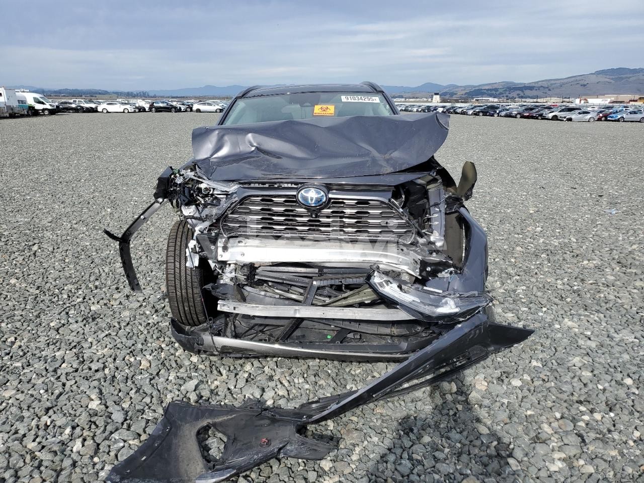 Photo 5 of 2022 TOYOTA RAV4 LIMITED (VIN 4T3D6RFV4NU073107)