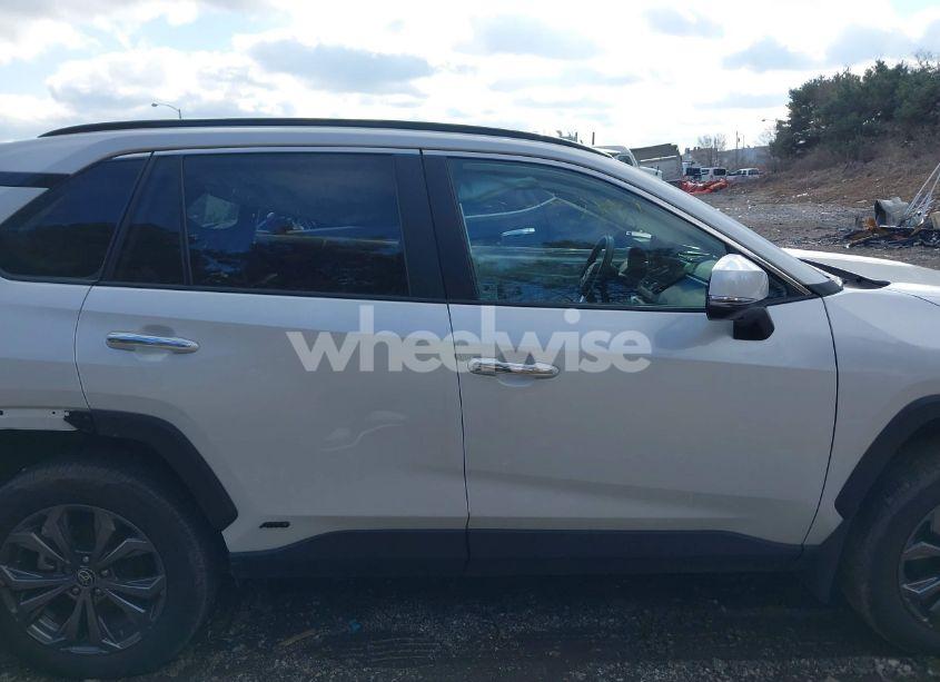Photo 14 of 2024 Toyota Rav4 HYBRID LIMITED (VIN 4T3D6RFV4RU143968)