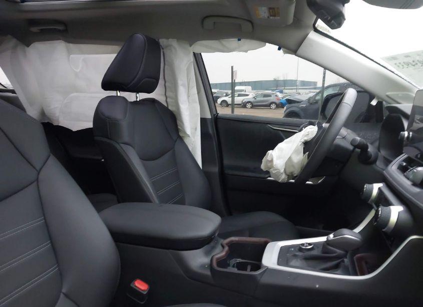 Photo 5 of 2024 Toyota Rav4 HYBRID LIMITED (VIN 4T3D6RFV4RU151150)