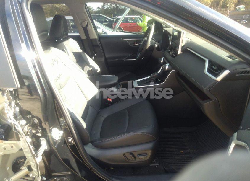 Photo 5 of 2022 Toyota Rav4 HYBRID LIMITED (VIN 4T3D6RFV5NU075061)