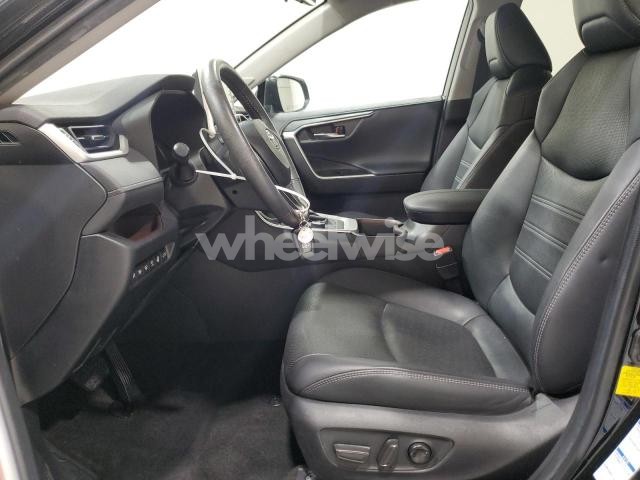 Photo 3 of 2022 TOYOTA RAV4 LIMITED (VIN 4T3D6RFV8NU070162)