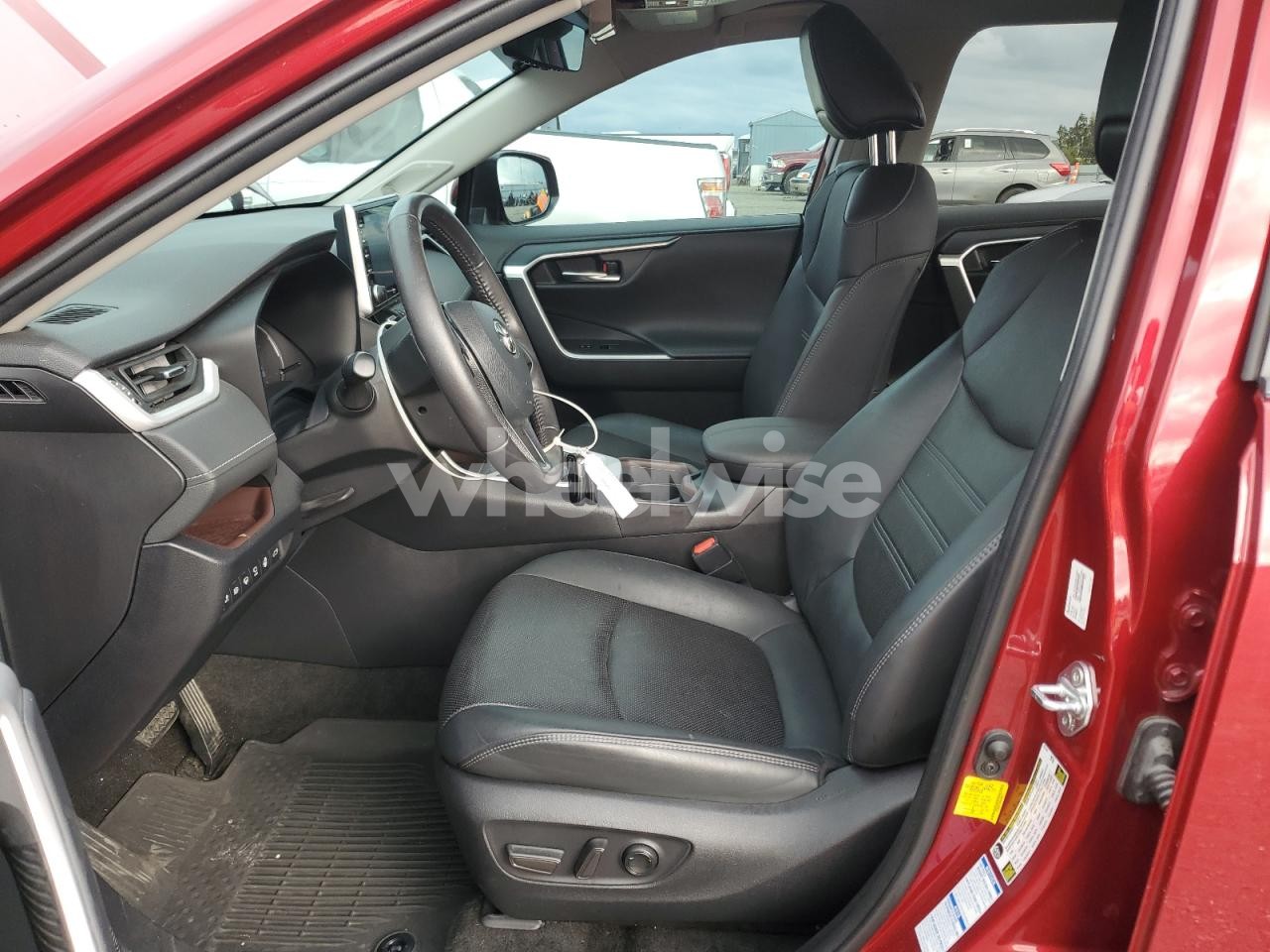 Photo 7 of 2021 TOYOTA RAV4 LIMITED (VIN 4T3D6RFV9MU049013)