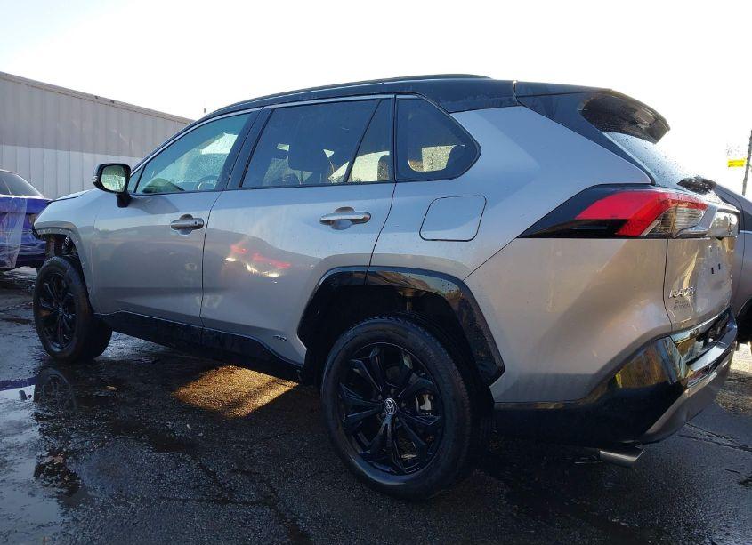 Photo 3 of 2022 Toyota Rav4 HYBRID XSE (VIN 4T3E6RFV0NU073979)