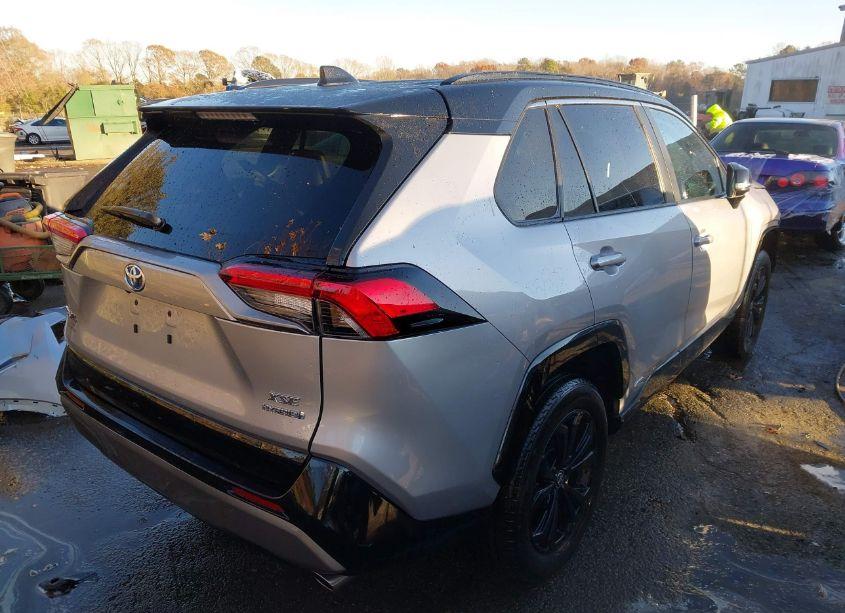 Photo 4 of 2022 Toyota Rav4 HYBRID XSE (VIN 4T3E6RFV0NU073979)
