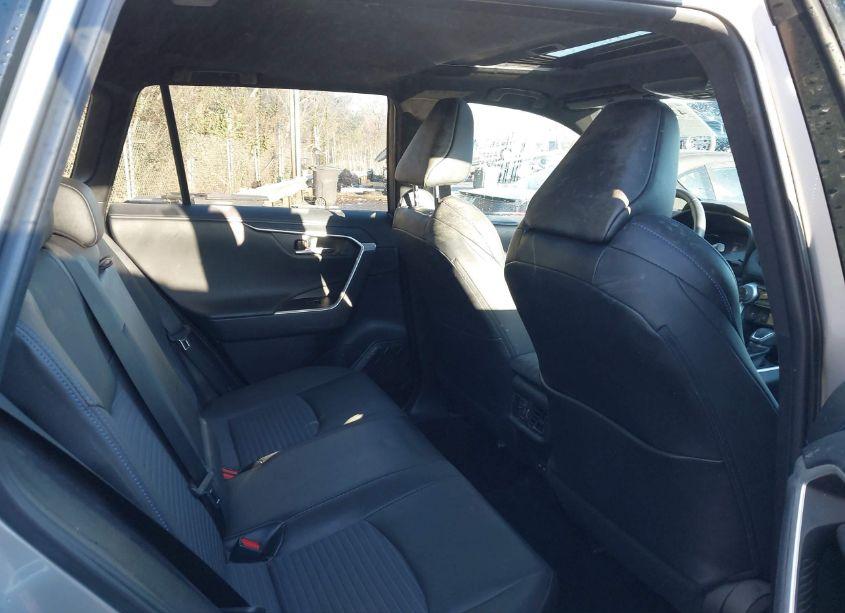 Photo 8 of 2022 Toyota Rav4 HYBRID XSE (VIN 4T3E6RFV0NU073979)