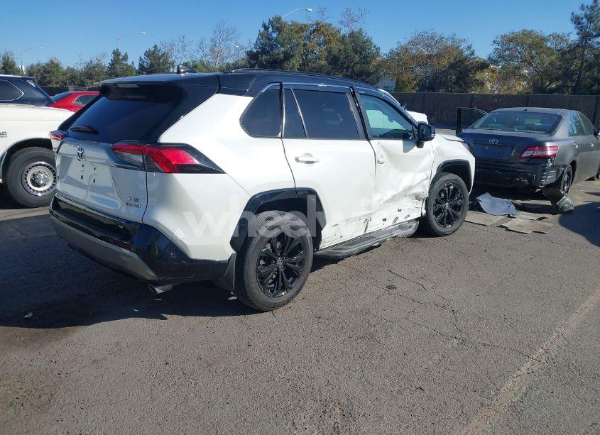 Photo 4 of 2022 Toyota Rav4 HYBRID XSE (VIN 4T3E6RFV0NU086201)