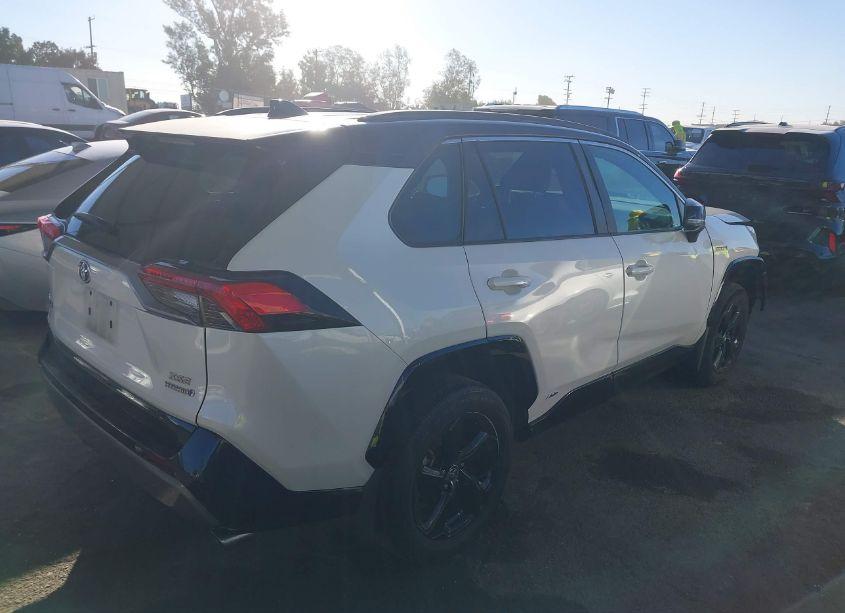 Photo 4 of 2021 Toyota Rav4 HYBRID XSE (VIN 4T3E6RFV1MU043355)