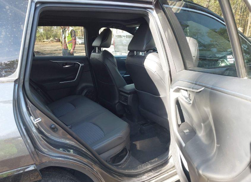 Photo 8 of 2021 Toyota Rav4 HYBRID XSE (VIN 4T3E6RFV1MU057806)