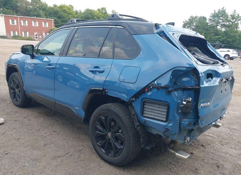 Photo 3 of 2022 Toyota Rav4 HYBRID XSE (VIN 4T3E6RFV1NU097661)