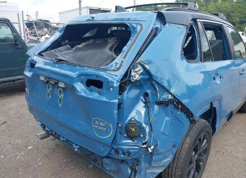 Photo 6 of 2022 Toyota Rav4 HYBRID XSE (VIN 4T3E6RFV1NU097661)