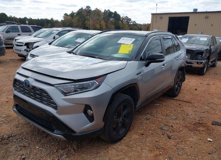 Photo 2 of 2021 Toyota Rav4 HYBRID XSE (VIN 4T3E6RFV2MU039489)
