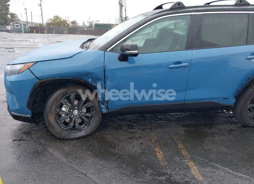 Photo 6 of 2022 Toyota Rav4 HYBRID XSE (VIN 4T3E6RFV2NU086832)