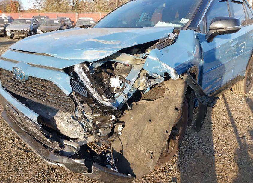 Photo 6 of 2022 Toyota Rav4 HYBRID XSE (VIN 4T3E6RFV2NU090332)