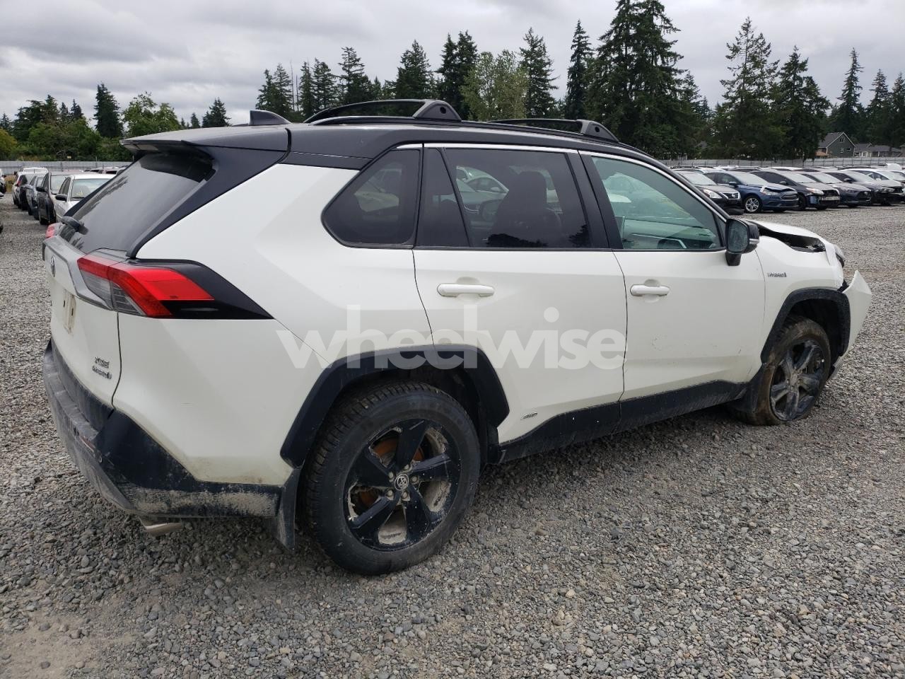 Photo 3 of 2021 TOYOTA RAV4 XSE (VIN 4T3E6RFV3MU028839)