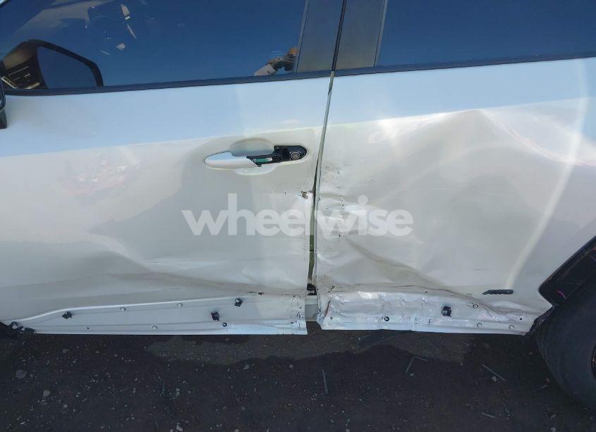 Photo 6 of 2021 Toyota Rav4 HYBRID XSE (VIN 4T3E6RFV3MU042773)