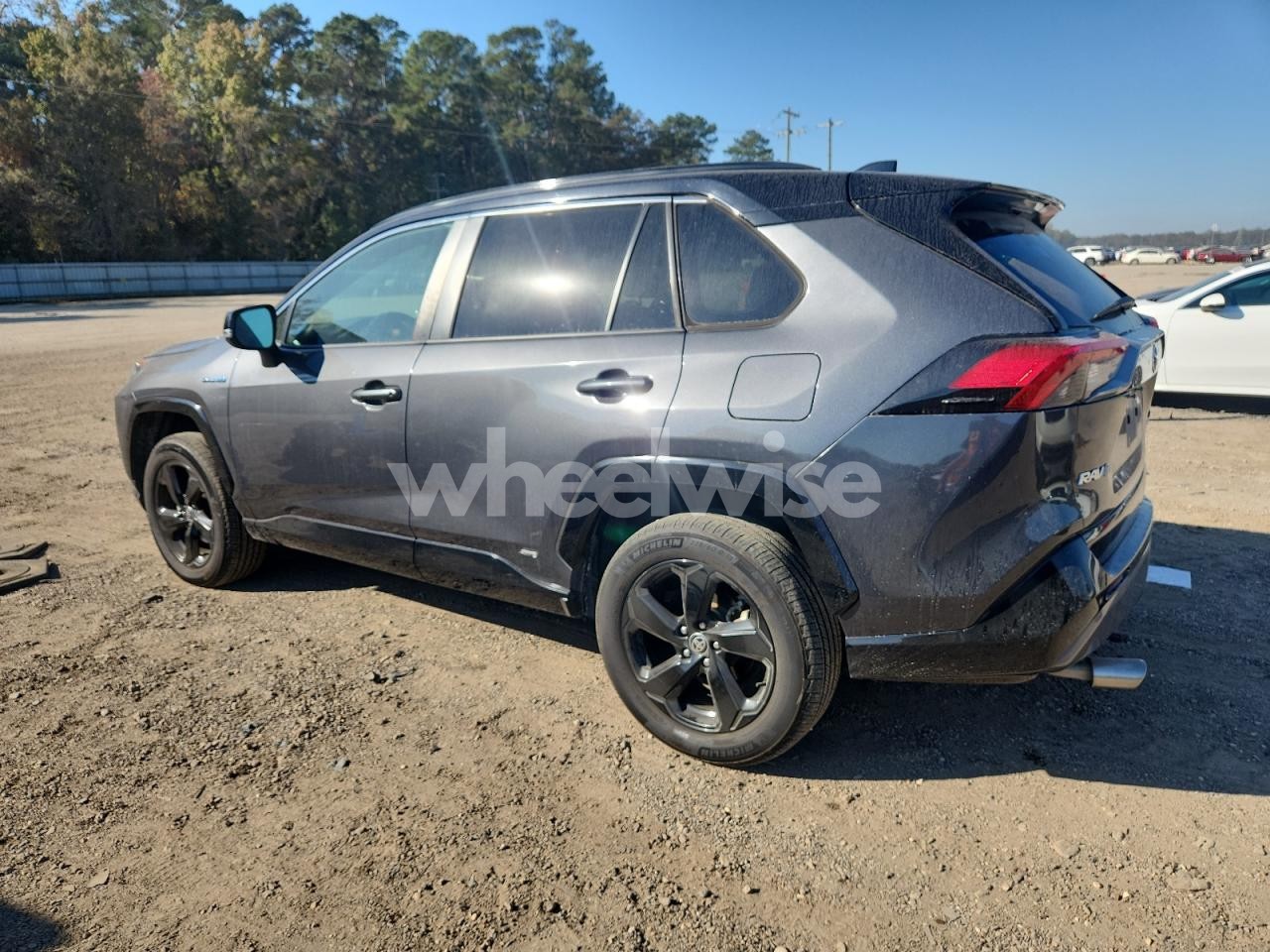 Photo 2 of 2021 TOYOTA RAV4 XSE (VIN 4T3E6RFV5MU039468)
