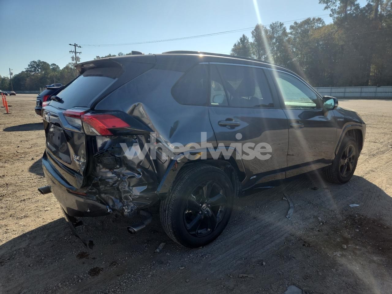 Photo 3 of 2021 TOYOTA RAV4 XSE (VIN 4T3E6RFV5MU039468)