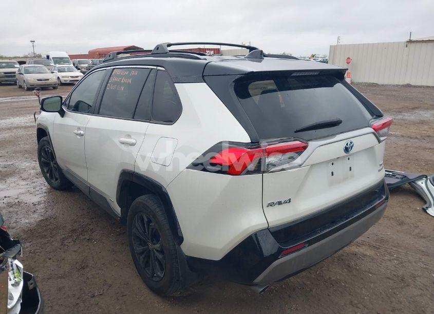Photo 3 of 2022 Toyota Rav4 HYBRID XSE (VIN 4T3E6RFV5NU103798)