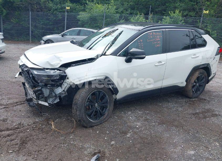 Photo 2 of 2022 Toyota Rav4 HYBRID XSE (VIN 4T3E6RFV6NU084601)