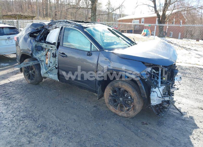 2024 Toyota Rav4 HYBRID XSE (VIN 4T3E6RFV6RU144463) main photo