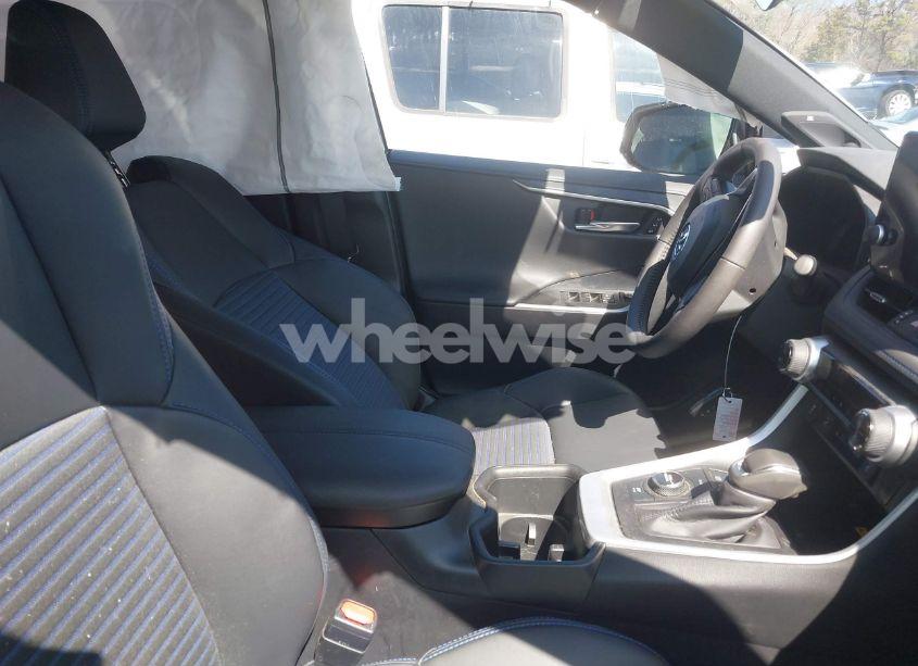 Photo 5 of 2024 Toyota Rav4 HYBRID XSE (VIN 4T3E6RFV6RU159190)