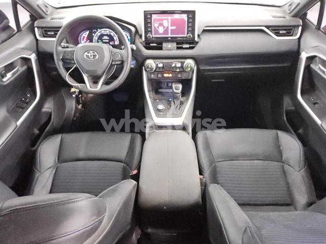 2021 TOYOTA RAV4 XSE (VIN 4T3E6RFV8MU060122) main photo