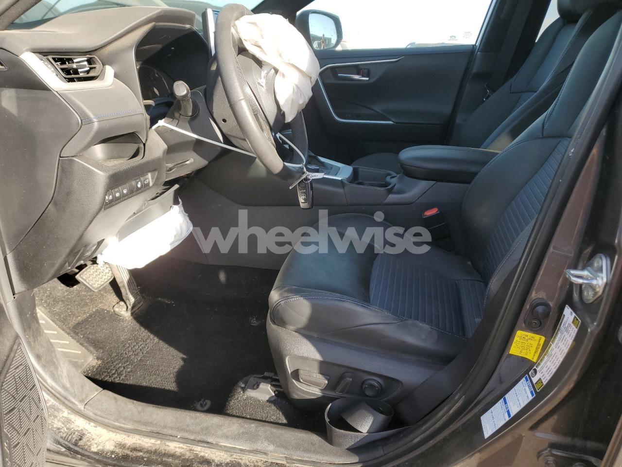 Photo 7 of 2021 TOYOTA RAV4 XSE (VIN 4T3E6RFV9MU038002)