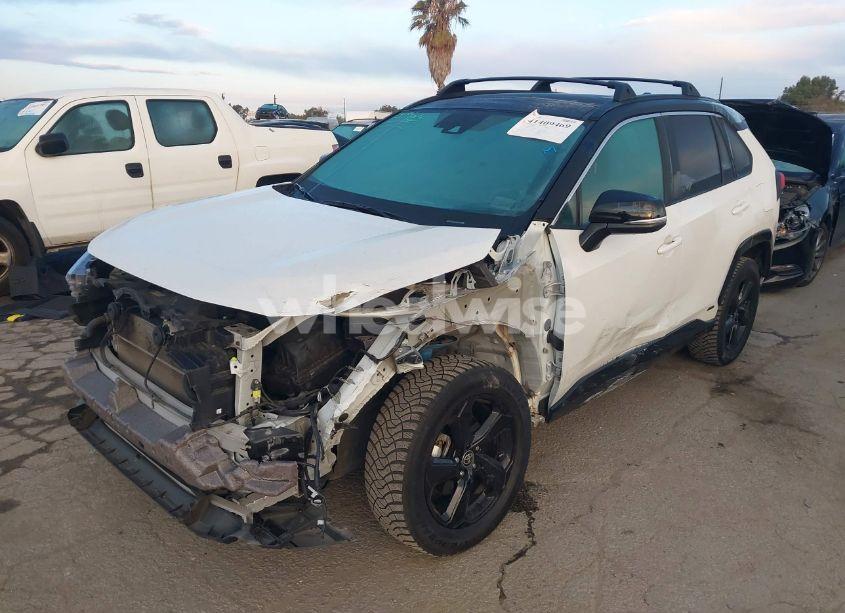 Photo 2 of 2021 Toyota Rav4 HYBRID XSE (VIN 4T3E6RFV9MU061943)