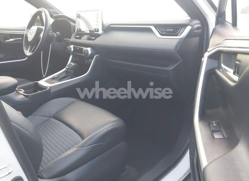 Photo 5 of 2021 Toyota Rav4 HYBRID XSE (VIN 4T3E6RFV9MU061943)