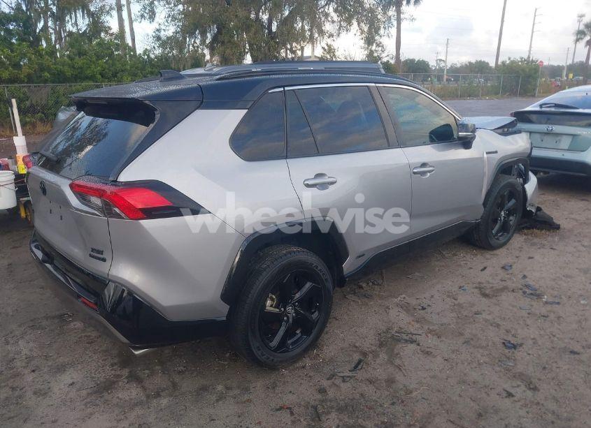 Photo 4 of 2020 Toyota Rav4 HYBRID XSE (VIN 4T3EWRFV6LU004095)