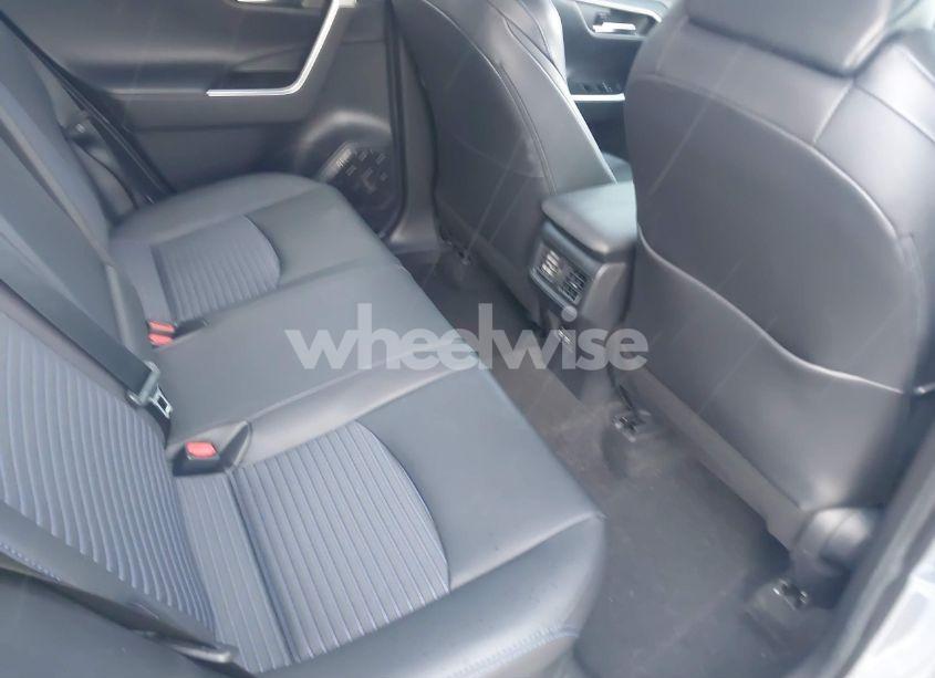 Photo 8 of 2020 Toyota Rav4 HYBRID XSE (VIN 4T3EWRFV6LU004095)