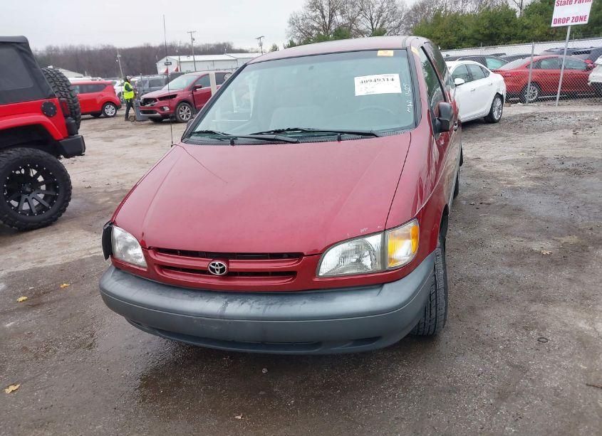 Photo 12 of 1998 Toyota Sienna CE (VIN 4T3GF19C4WU031501)