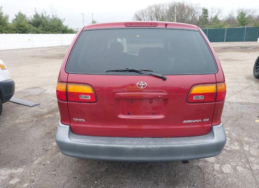 Photo 16 of 1998 Toyota Sienna CE (VIN 4T3GF19C4WU031501)