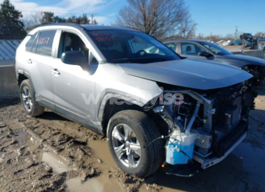 2022 Toyota Rav4 HYBRID LE (VIN 4T3LWRFV0NU075402) main photo