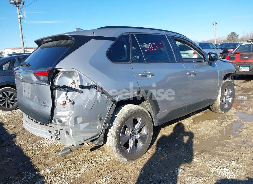 Photo 4 of 2022 Toyota Rav4 HYBRID LE (VIN 4T3LWRFV0NU075402)
