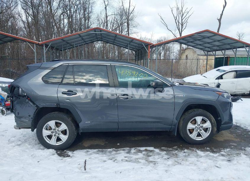 Photo 13 of 2021 Toyota Rav4 HYBRID LE (VIN 4T3LWRFV1MU025476)